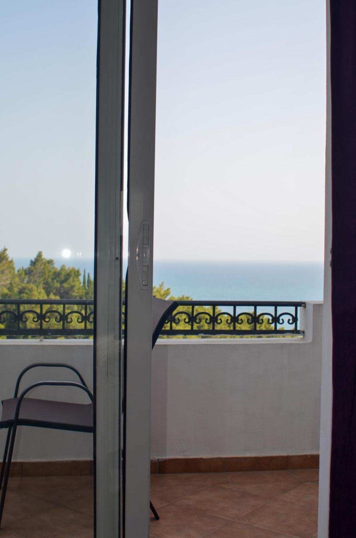 Villa Dulsinea Улцин Екстериор снимка